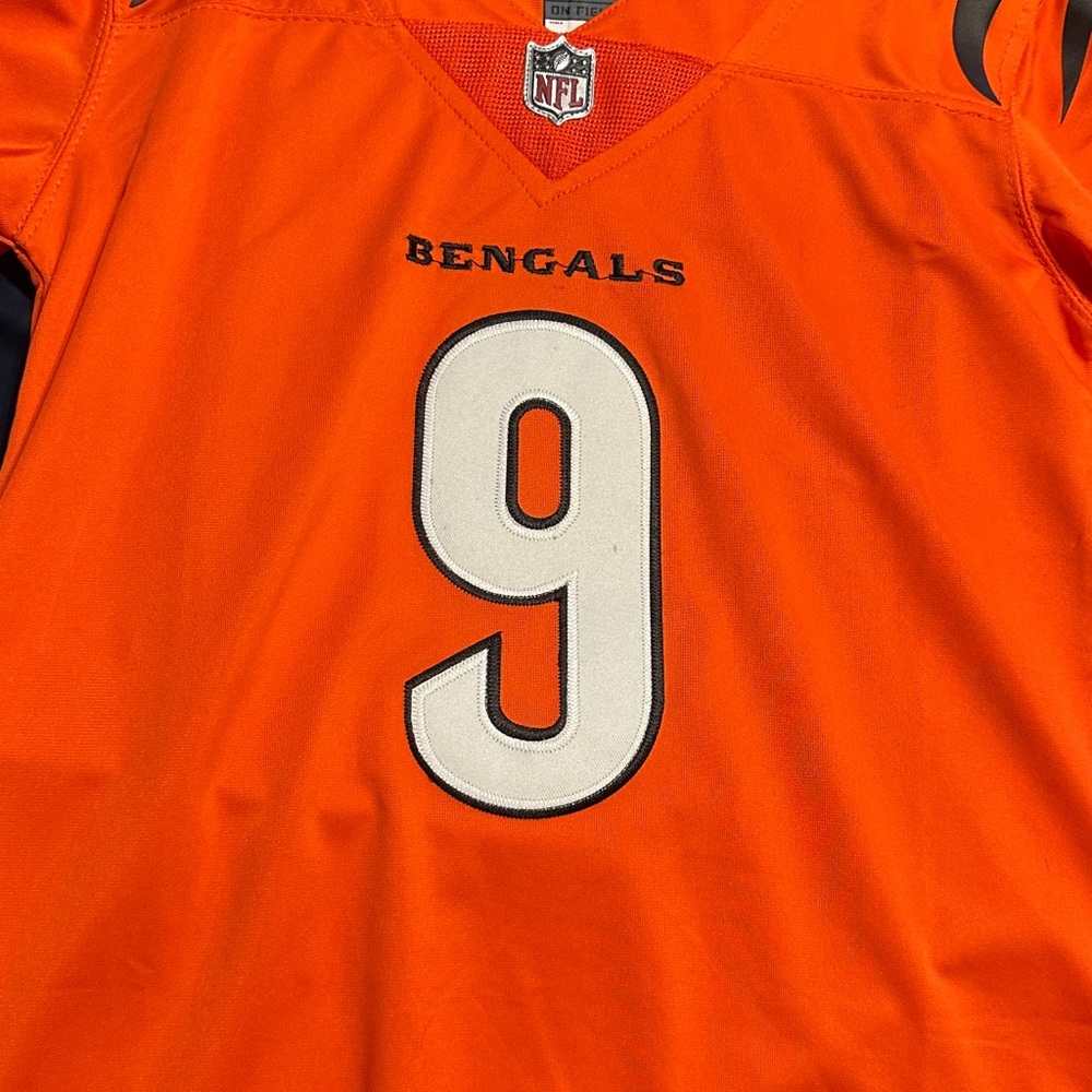 Orange Bengals Jersey with Number 9 youth 10/12 Burrow